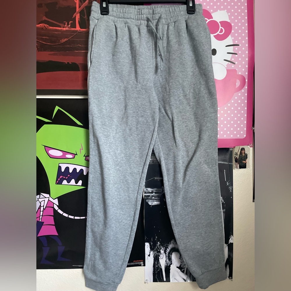 Grey sweats